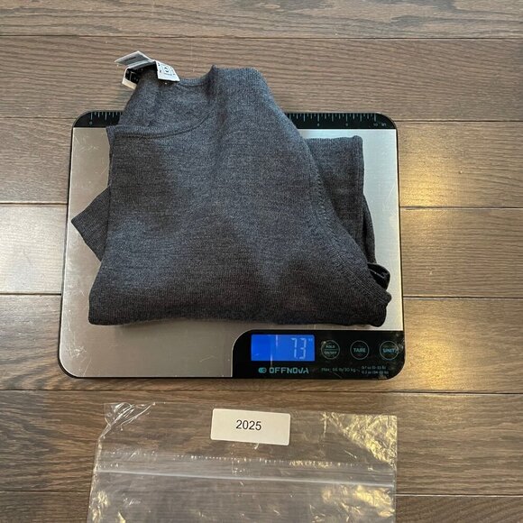 Saks Fifth Avenue Folio Collection Sweater, 100% Extrafine Merino Wool, Size M - Picture 8 of 8